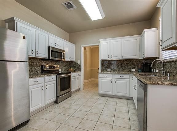 4th image of 5921 Dark Forest Dr