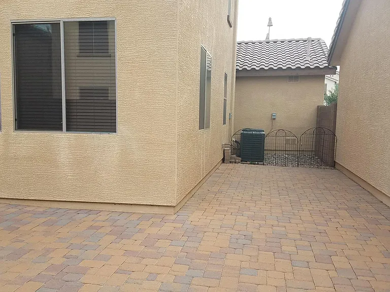 2099 S Martingale Rd — Photo 16