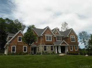 19 Round Hill Pl, Chappaqua, NY 10514