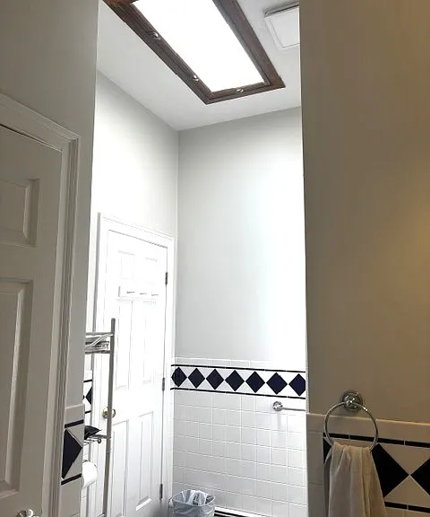 825 E 3rd St #1 — Photo 21
