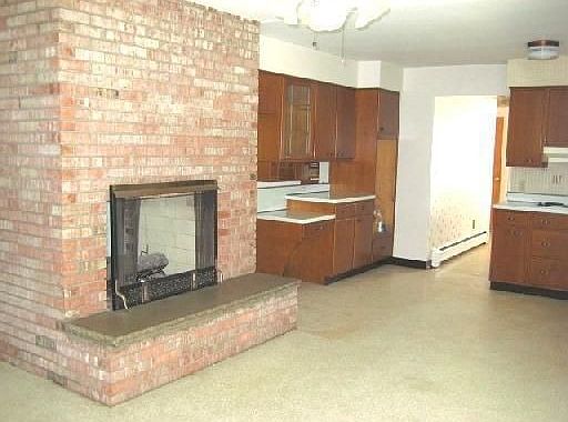 4th image of 6786 English Oak Dr