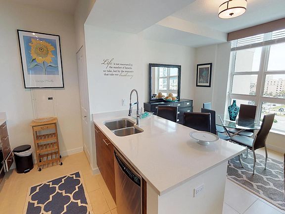 2nd image of 480 Hibiscus St Suite 835