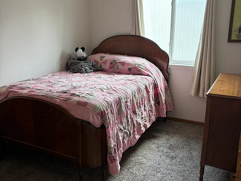 597 Giddings St #3 — Photo 8