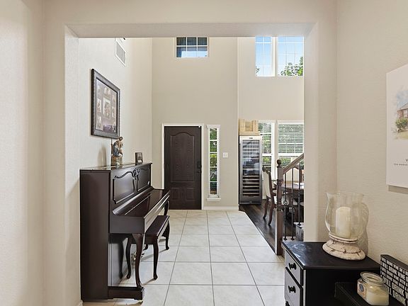 5th image of 3019 Black Hills Blvd