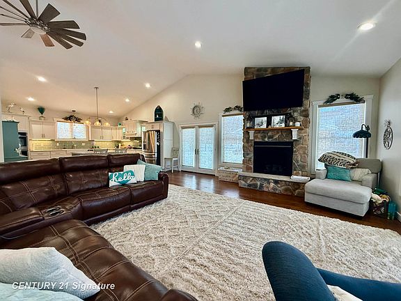 5th image of 3365 Old Kawkawlin Rd