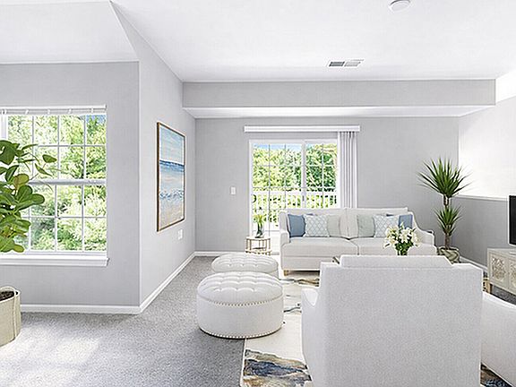 3rd image of 14868 Lakeshore Dr #8-105