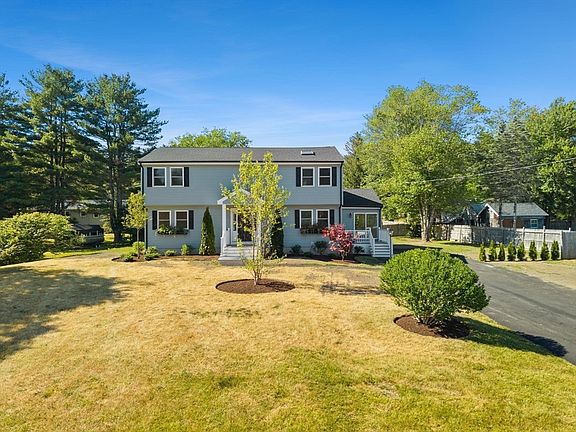 3rd image of 53 Brewster Rd