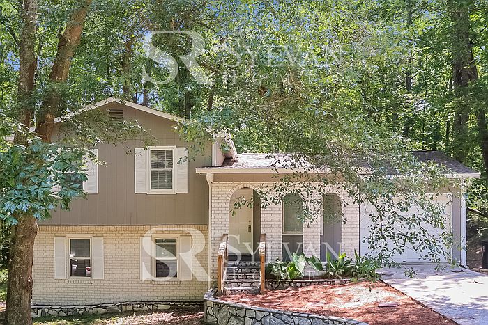 1st image of 16 W Eli Dr