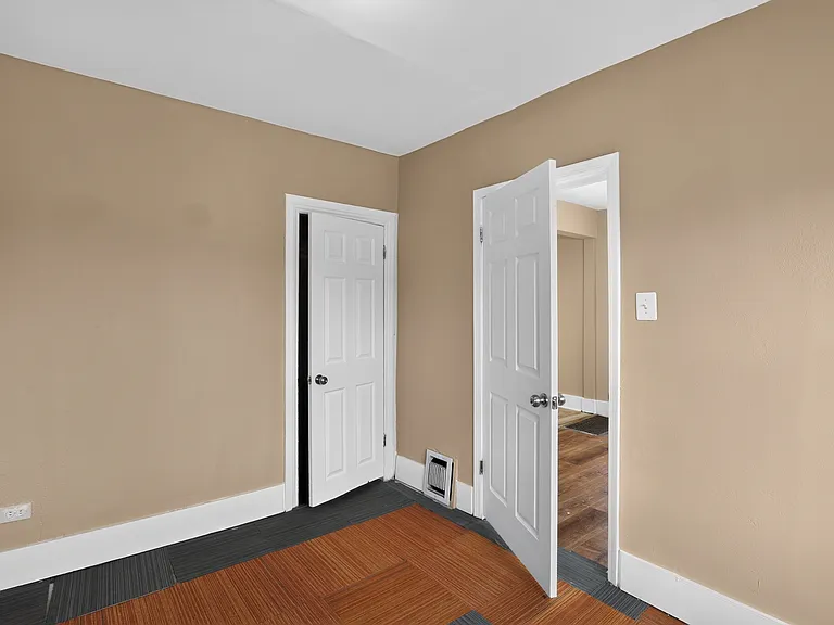 4010 Ravenwood Ave — Photo 11