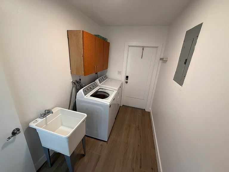 498 W Conference Dr #N — Photo 16