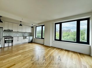 409 Eastern Pkwy #400, Brooklyn, NY 11216