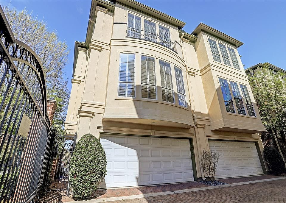 1st image of 1337 Hyde Park Blvd