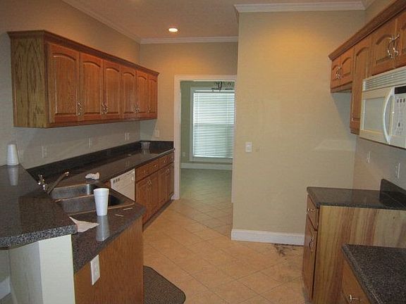 5th image of 125 Eagle Crest Dr