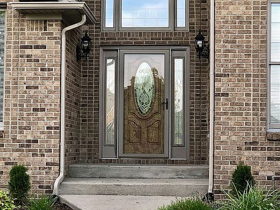 5th image of 408 Park Lakes Ct