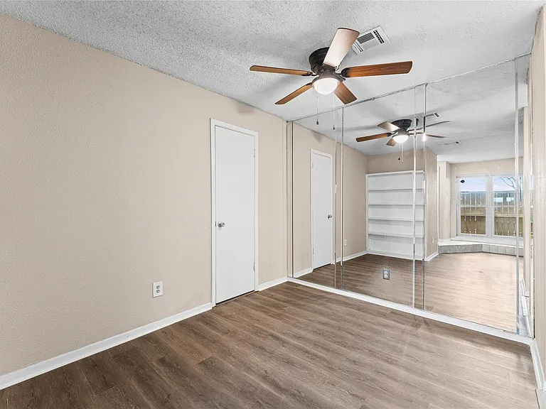 9327 Pagewood Ln — Photo 10