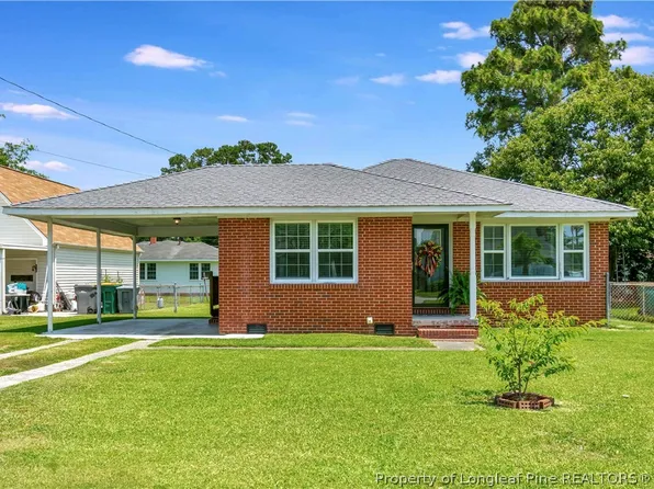 1005 E 10th St, Lumberton, NC 28358