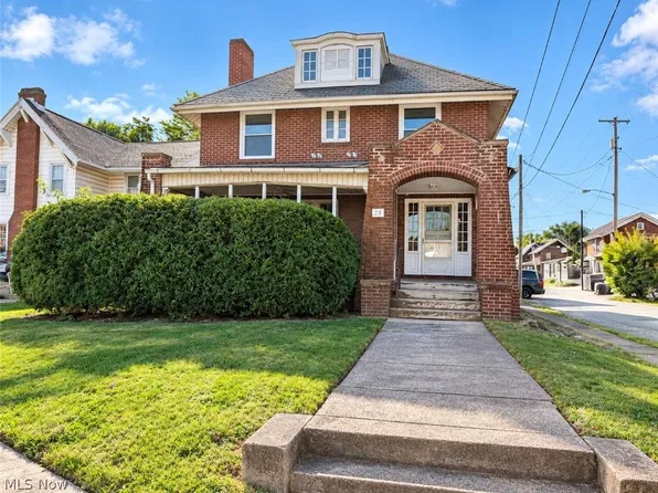 29 11th St NE, Massillon, OH 44646