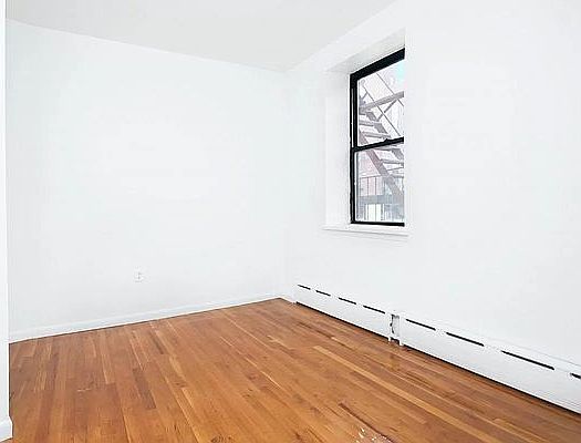 3rd image of 37 1/2 Allen St APT 1C