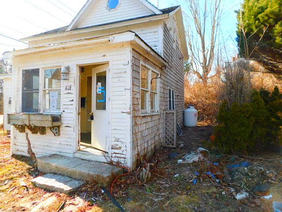 3rd image of 619 Reach Road #1