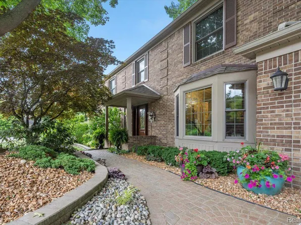 30423 Turtle Crk, Farmington Hills, MI 48331