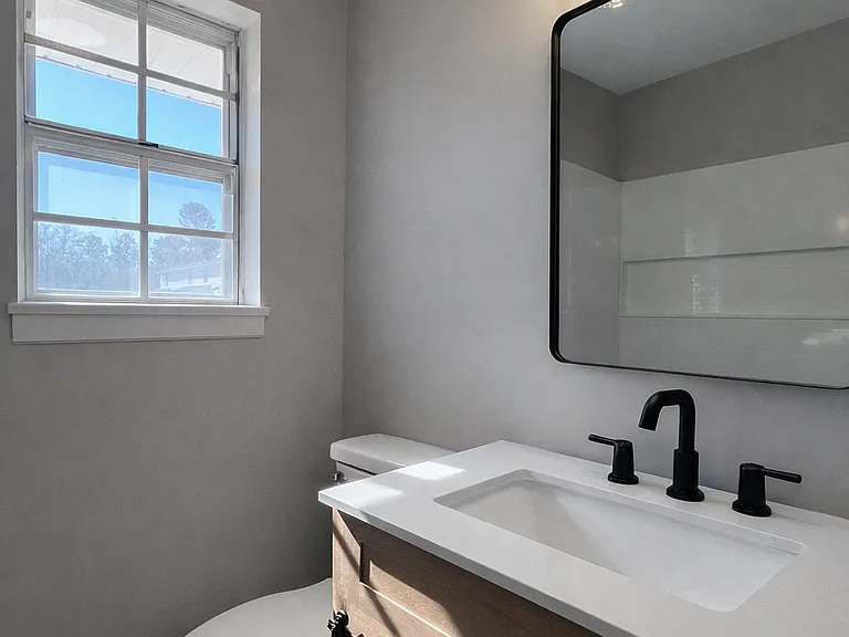 Fisher St Apartments — Photo 10