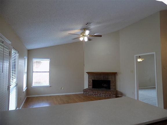 5th image of 4422 Durango Ln