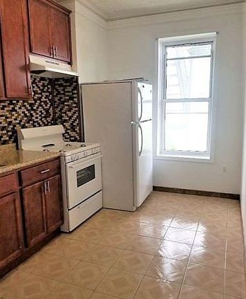 2nd image of 6304 Eliot Ave