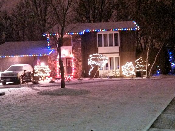 2nd image of 725 Damon Dr