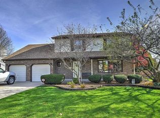 1091 Cochran St, Aurora, IL 60506