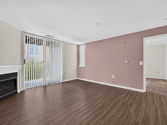 5th image of 141 Willowdale Dr #157-43