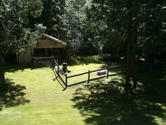 4th image of 8400 E Meadow Lake Dr
