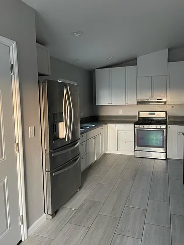 284 Crescent Ave Photo 1