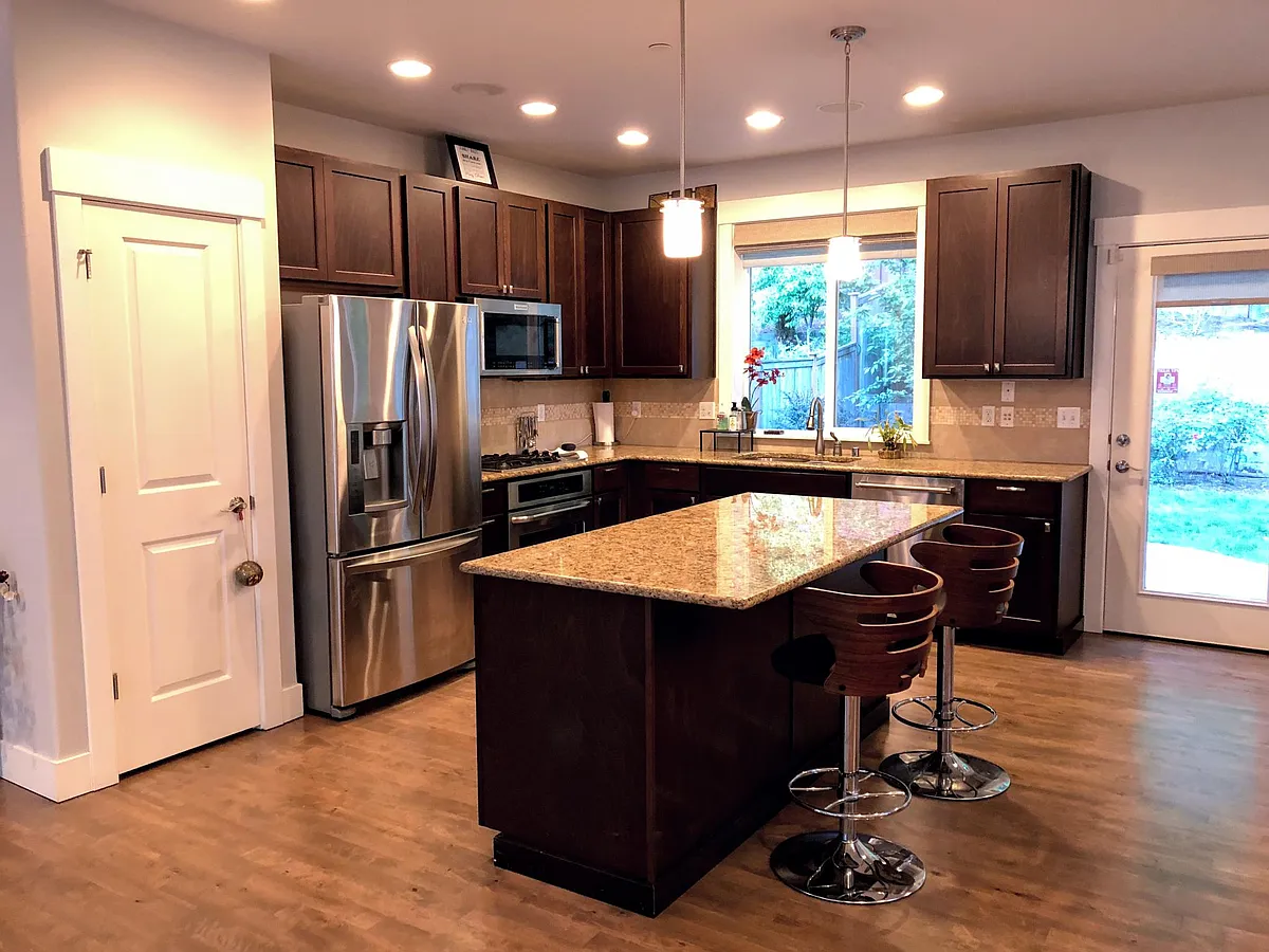 Kitchen with large central island - 9119 177th Pl NE