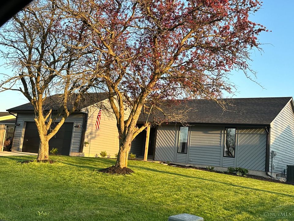 1st image of 615 W Aberdeen Dr