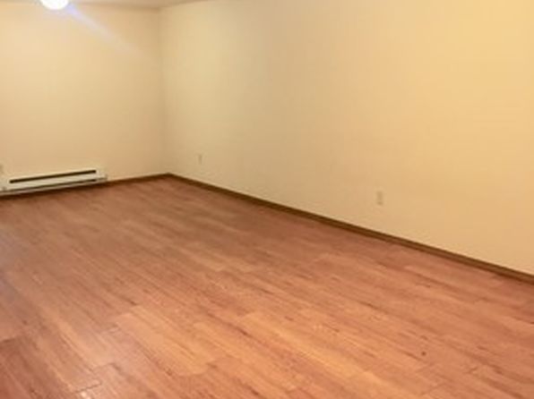 20380 Skyview Dr APT B