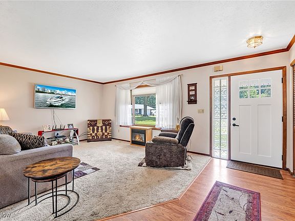 3rd image of 2220 Brighton Pl