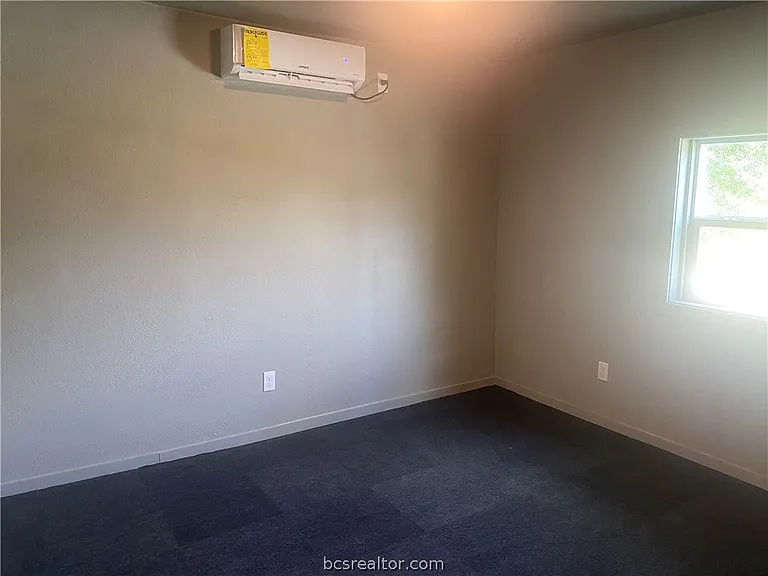 1305 New St — Photo 7