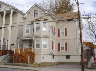 21 Ayrault St, Providence, RI 02908