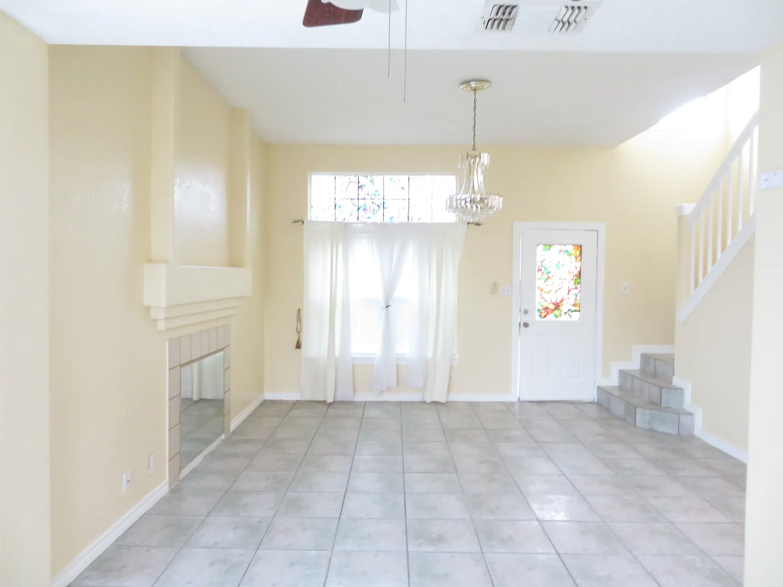 3 bed, 2.5 bath, 1478 sqft, $1,550 — Photo 3