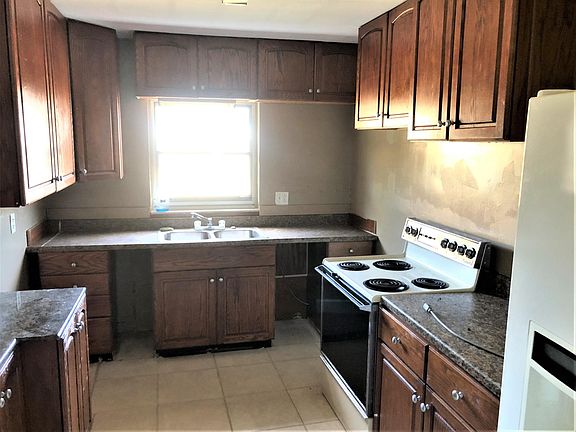 3rd image of 2908 Avenue T NW