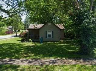 1352 N Sherman Ave, Springfield, MO 65802