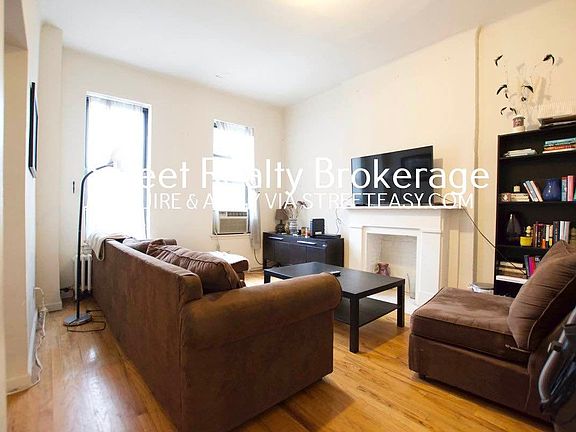 3rd image of 371 Amsterdam Ave APT 4