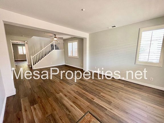 4th image of 16492 Medinah St