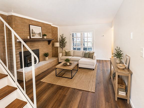 3rd image of 50 Verde Ridge St APT C