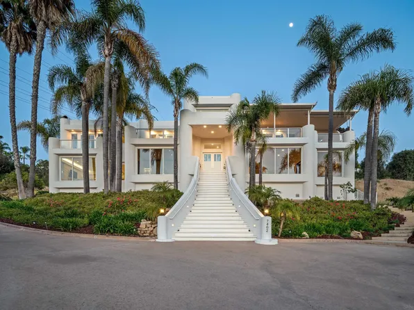 7402 Cadencia St, Carlsbad, CA 92009