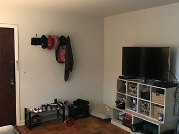 5th image of 2816 Astoria Ave APT 6