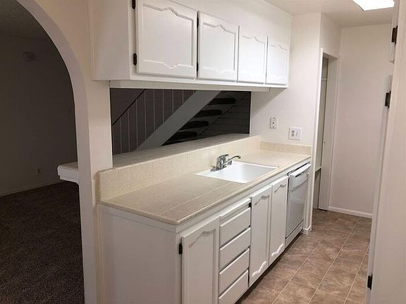 5th image of 6420 Bremen Dr APT 2