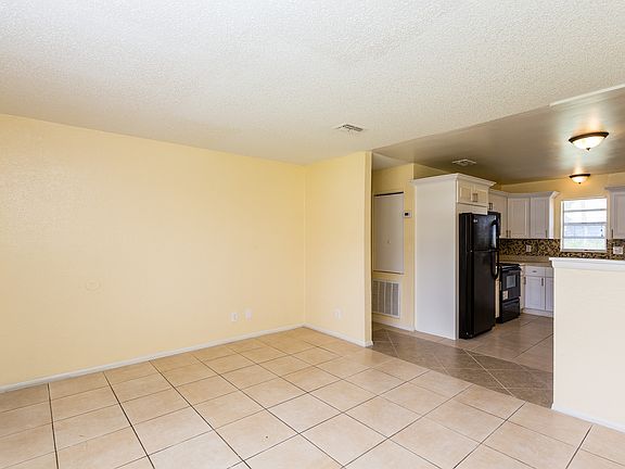4th image of 2233 Bryan St #2233