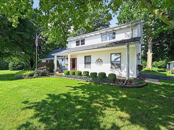 4th image of 62277 Poppy Rd