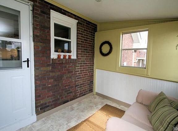 5th image of 6319 Oleatha Ave